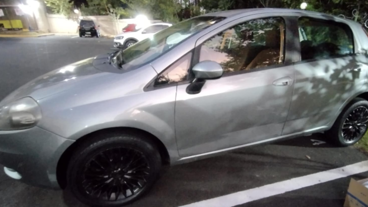 Fiat Punto ATTRACTIVE 1.4 MT FLEX 2011