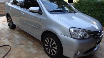 Toyota Etios Sedan XLS platinum 1.5 (Flex)