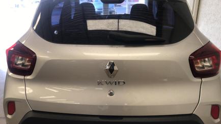 Renault Kwid 1.0 Outsider