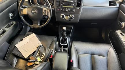 Nissan Tiida SL 1.8 (flex)