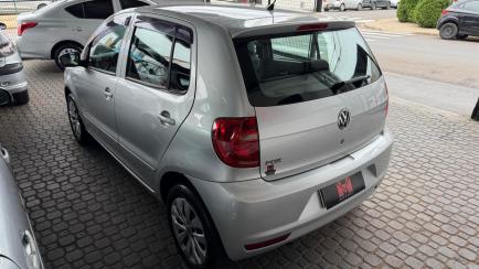 Volkswagen Fox 1.0 8V (Flex) 4p