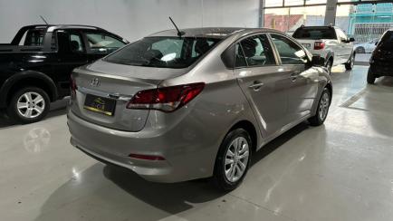 Hyundai HB20S 1.6 Comfort Plus