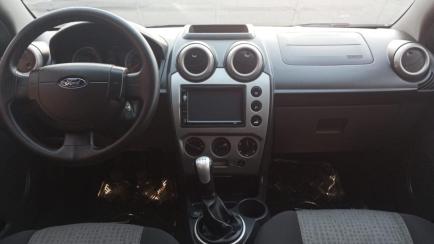 Ford Fiesta Sedan SE 1.6 Rocam (Flex)