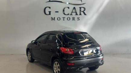 Peugeot 207 Hatch XR 1.4 8V (flex) 4p