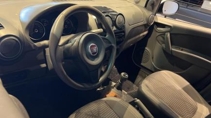 Fiat Palio Attractive 1.0 8V (Flex)