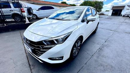 Nissan Versa 1.6 Advance CVT (aut)