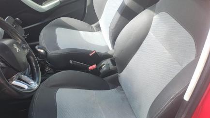 Peugeot 208 1.5 8V Allure (Flex)