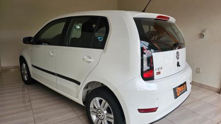 Volkswagen Up! 1.0 12v E-Flex move up!