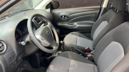 Nissan Versa 1.0 Conforto (Flex)