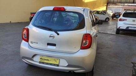 Nissan March 1.0 12V S (Flex)