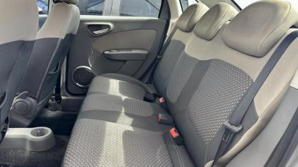 Fiat Siena Essence 1.6 16V (Flex)