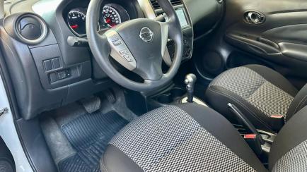 Nissan Versa 1.6 SV CVT (Flex)