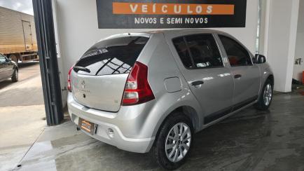 Renault Sandero Expression 1.6 8V (Flex)