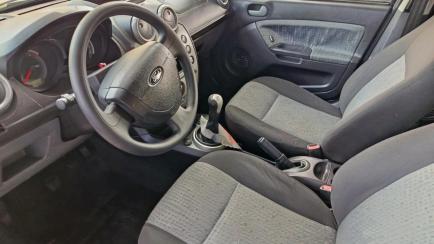 Ford Fiesta Sedan 1.6 Rocam (Flex)