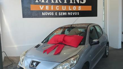 Peugeot 207 Hatch XR 1.4 8V (flex) 4p