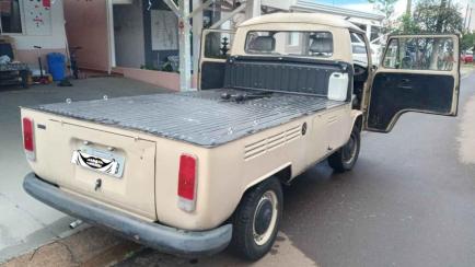 Volkswagen Kombi Pick-Up 1.6 (cab. simples)