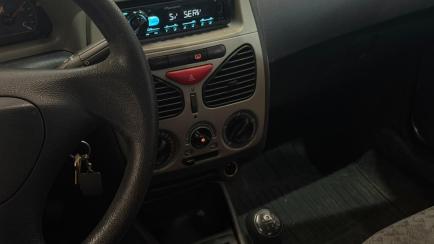 Fiat Palio Fire 1.0 8V (Flex) 4p
