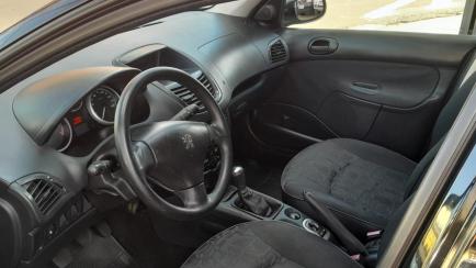 Peugeot 207 Hatch XR 1.4 8V (flex) 4p