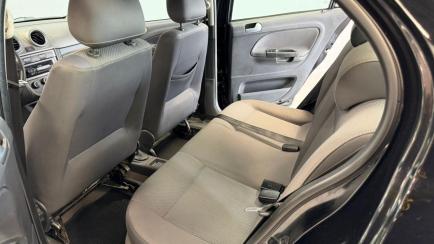 Volkswagen Voyage Comfortline 1.6 (Flex)