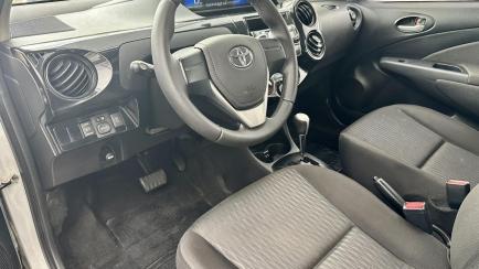 Toyota Etios Hatch Etios X 1.3 (Flex) (Aut)
