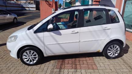 Fiat Idea Attractive 1.4 8V (Flex)