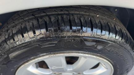 Peugeot 207 Hatch XR 1.4 8V (flex) 4p