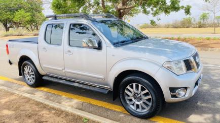 Nissan Frontier 2.5 TD CD 4x4 SL (Aut)