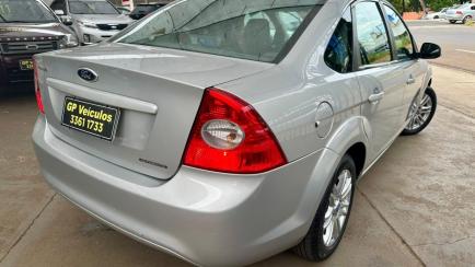 Ford Focus Sedan GLX 2.0 16V (Flex) (Aut)
