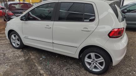 Volkswagen Fox Highline 1.6 16v MSI (Flex)