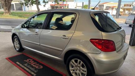 Peugeot 307 Hatch. Presence Pack 1.6 16V (flex)