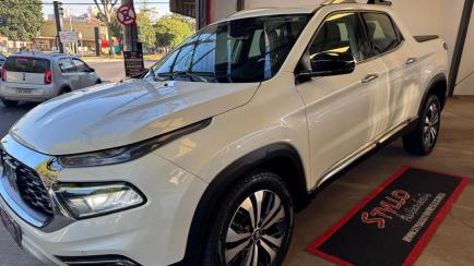 Fiat Toro 2.0 TDI Volcano 4WD (Aut)