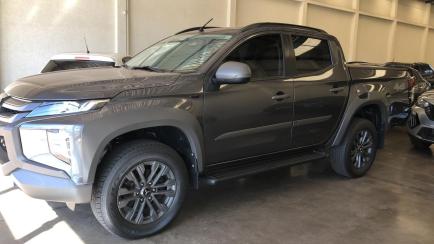 Mitsubishi L200 Outdoor Triton Sport 2.4 D GLS 4WD (Aut)