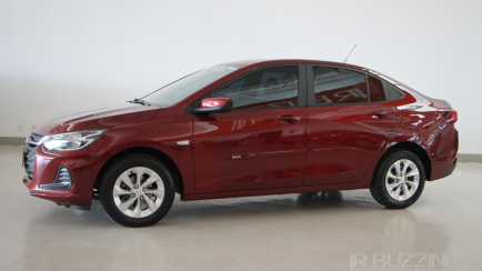 sedãs CHEVROLET ONIX 2015 Usados e Novos no Norte de Santa Catarina e  região, SC