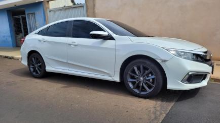 Honda Civic 2.0 LX CVT