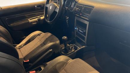 Volkswagen Golf Sportline 1.6 (Flex)