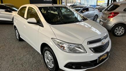 Chevrolet Onix 1.0 LT SPE/4