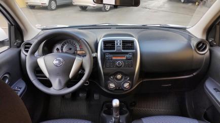 Nissan March 1.0 12V S (Flex)