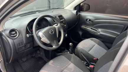 Nissan Versa 1.0 Conforto (Flex)