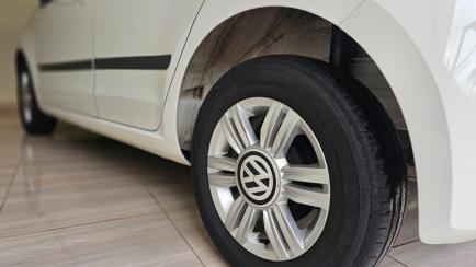 Volkswagen Up! 1.0 12v E-Flex move up!