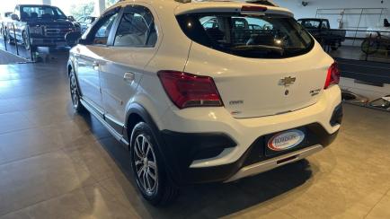 Chevrolet Onix 1.4 Activ SPE/4 (Aut)