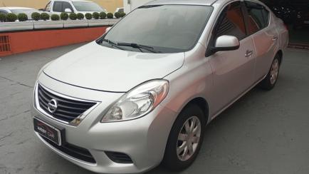 Nissan Versa 1.6 16V SV