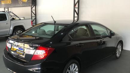 Honda New Civic LXS 1.8 16V i-VTEC (Flex)