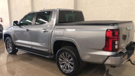 Mitsubishi Triton 2.4 D HPE 4WD (Aut)