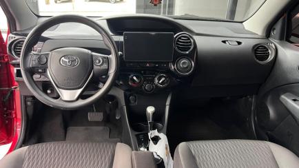 Toyota Etios Hatch Etios XS 1.5 (Flex) (Aut)