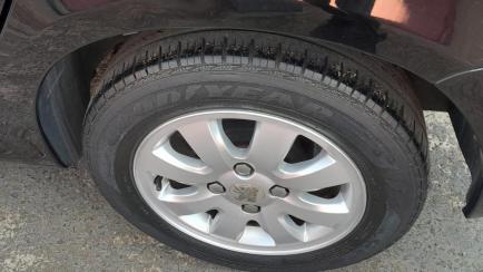 Peugeot 207 Hatch XR 1.4 8V (flex) 4p