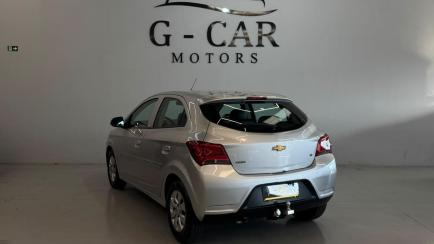 Chevrolet Onix 1.0 LT SPE/4