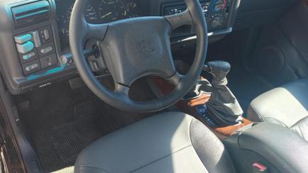 Chevrolet Blazer DLX Executive 4x2 4.3 SFi V6
