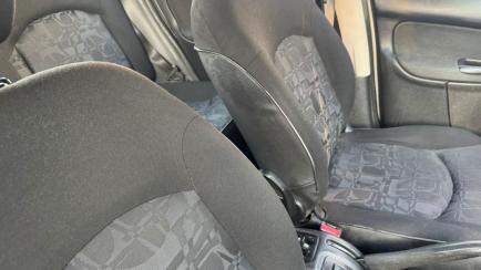 Peugeot 207 Hatch XR 1.4 8V (flex) 4p