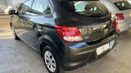 Chevrolet Onix 1.0 Joy SPE/4