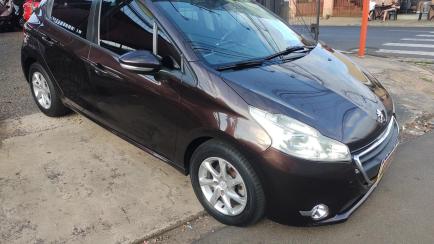 Peugeot 208 1.5 8V Allure (Flex)